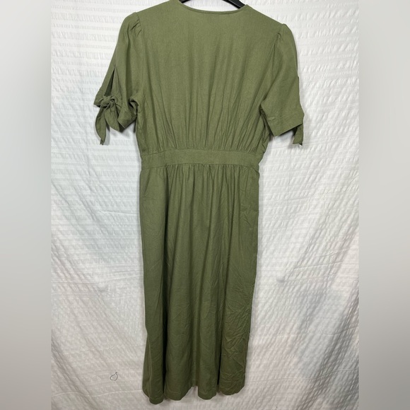 Buffalo David Bitton Womens
Mariposa V Neck Button Front Green
Midi Dress Size M - Picture 2 of 9